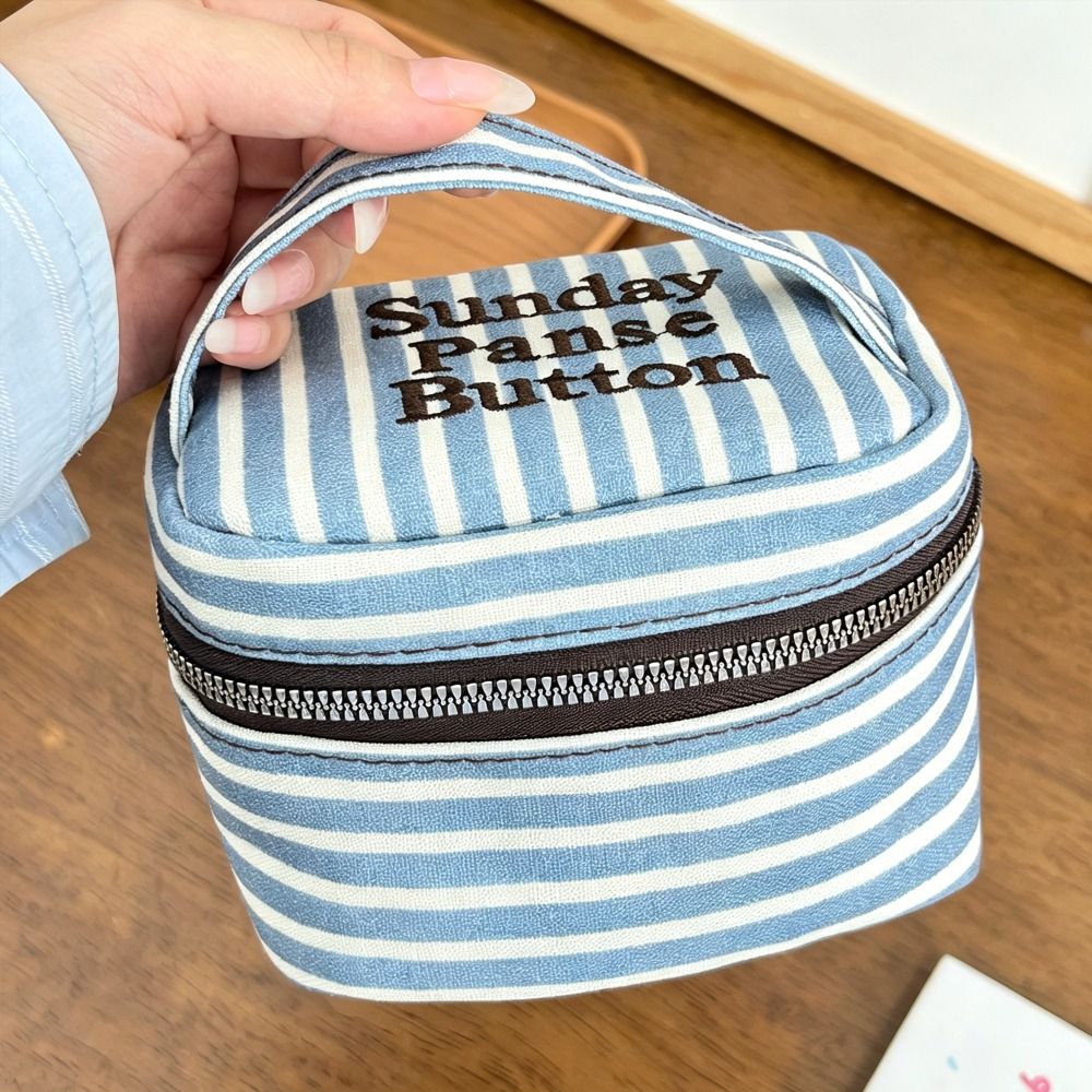 กล่องเก็บของทรงสี่เหลี่ยมลายทา - Cosmetic Bags บทวิจารณ์และราคา