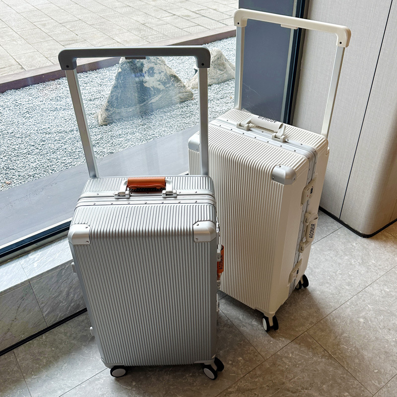 กระเป๋าเดินทางแบบมีล้อ ขนาด 20 - Aluminum Frame Carry On Luggage บทวิจารณ์และราคา